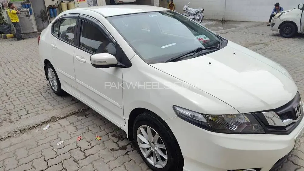 ہونڈا سٹی 2017 for Sale in خانیوال ہونڈا سٹی 2017 for Sale in خانیوال Image-13