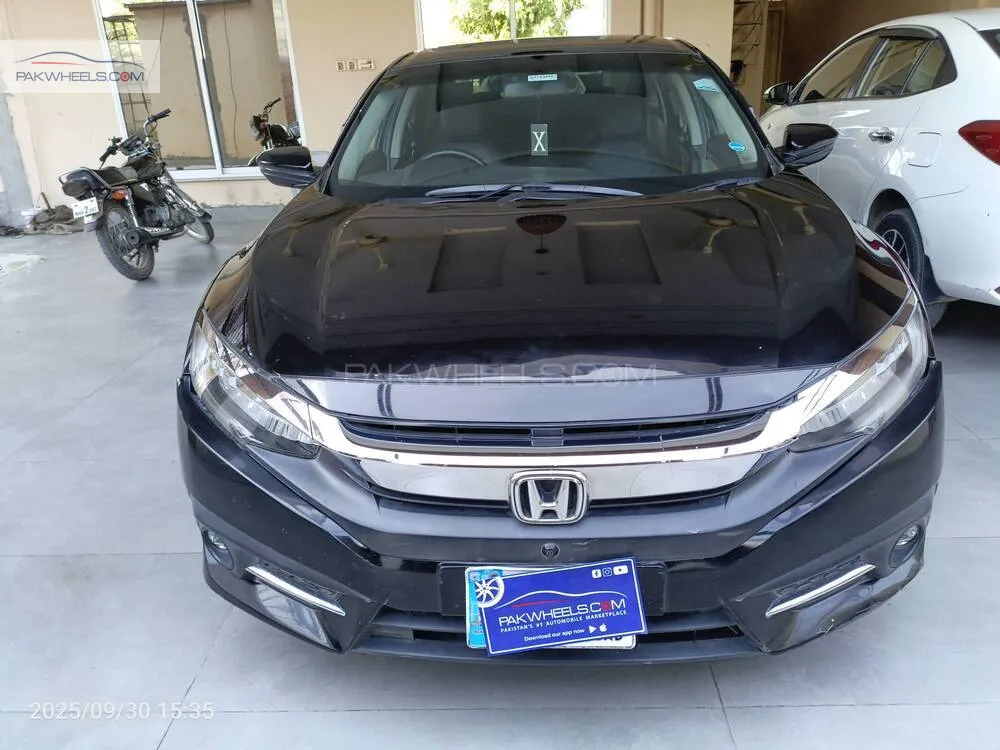 Honda Civic 2020 for Sale in Multan Image-1