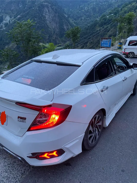 Honda Civic 2016 for Sale in Muzaffarabad Honda Civic 2016 for Sale in Muzaffarabad Image-2