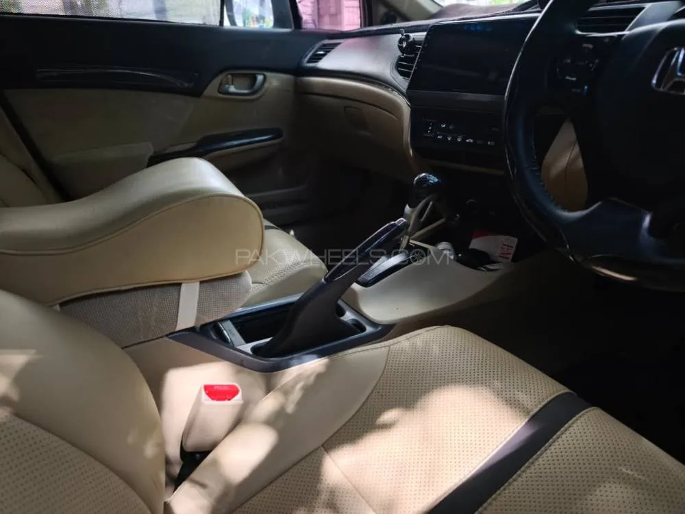 Honda Civic 2016 for Sale in Karachi Honda Civic 2016 for Sale in Karachi Image-15