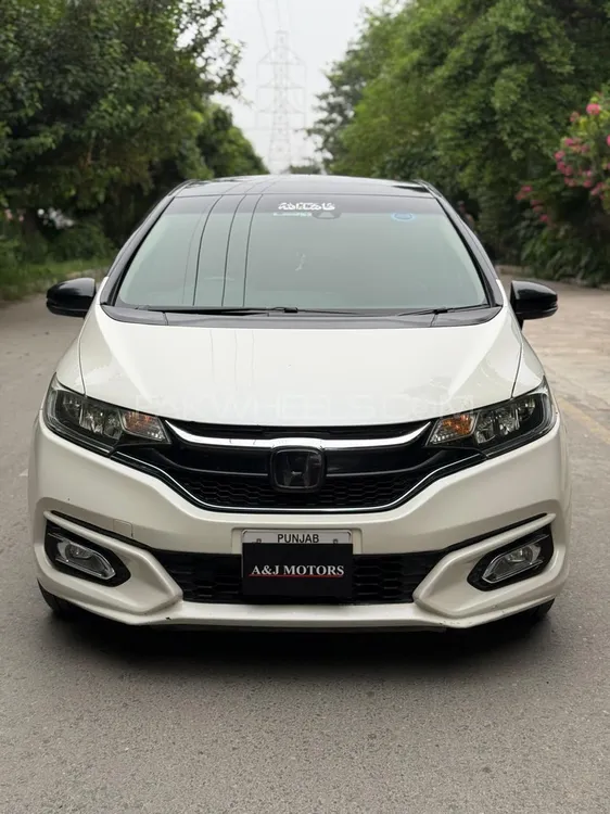 Honda Fit 2018 for Sale in Toba Tek Singh Image-1