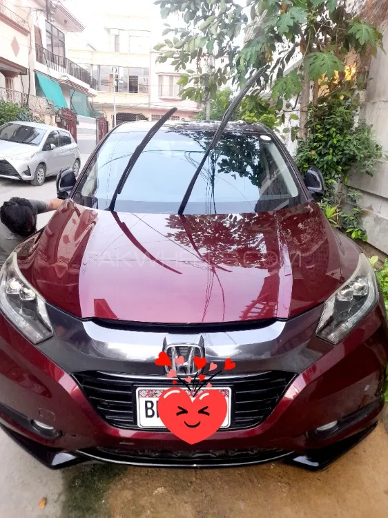 Honda Vezel 2024 for Sale in Karachi Image-1