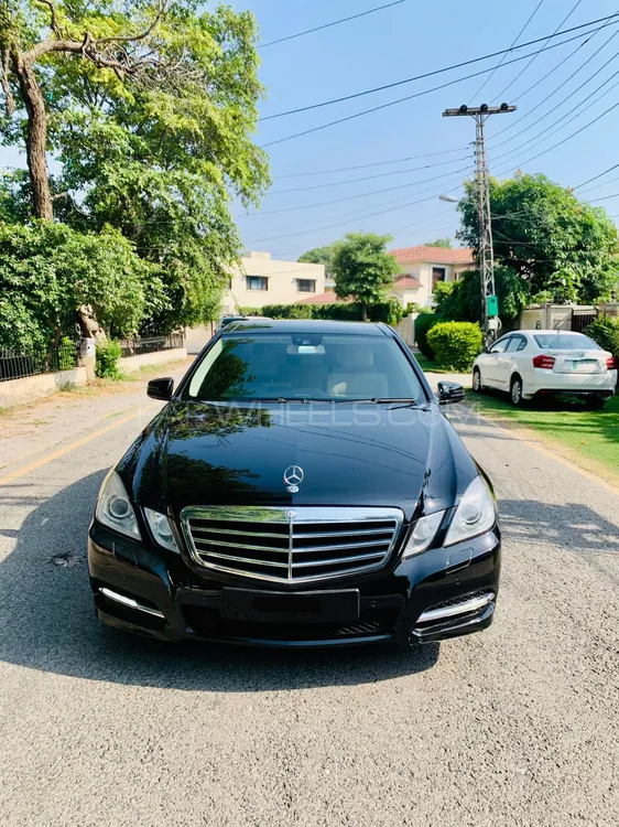 Mercedes Benz E Class 2013 for Sale in Lahore Image-1