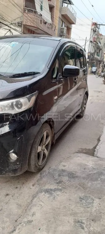 Mitsubishi Ek Wagon 2014 for Sale in Lahore Mitsubishi Ek Wagon 2014 for Sale in Lahore Image-5
