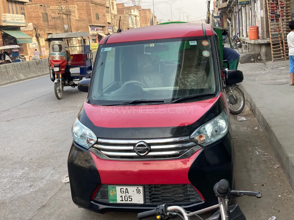 Nissan Dayz Roox 2015 for Sale in Gujranwala Image-1