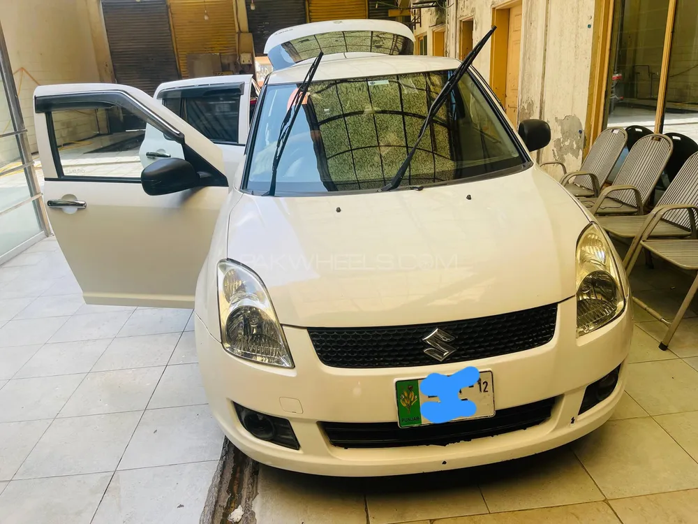 Suzuki Swift 2012 for Sale in Multan Image-1