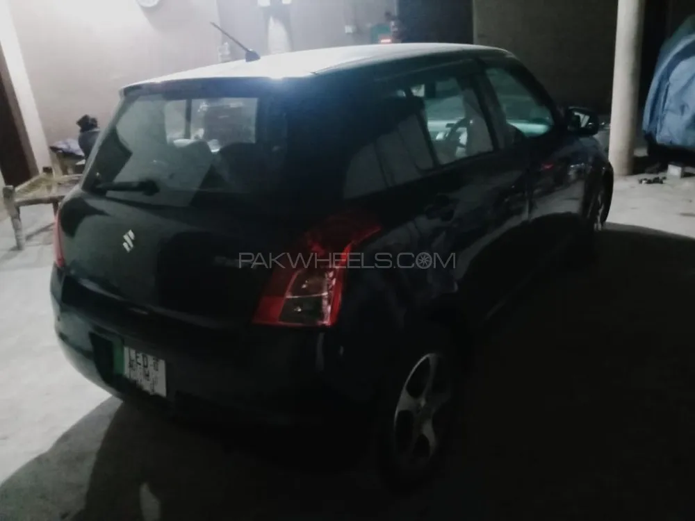 Suzuki Swift 2005 for Sale in Peshawar Image-1