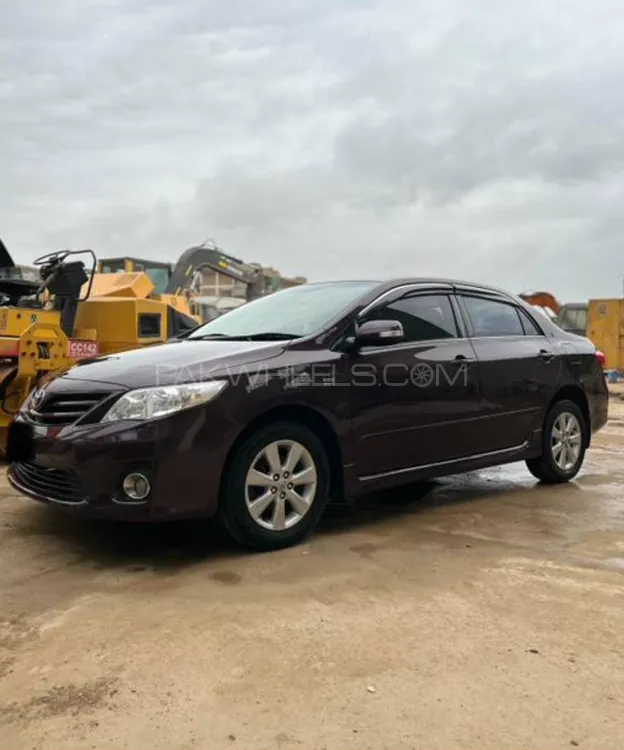 Toyota Corolla 2013 for Sale in Karachi Image-1