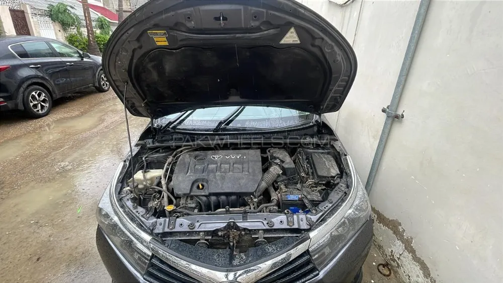 Toyota Corolla 2016 for Sale in Karachi Image-1