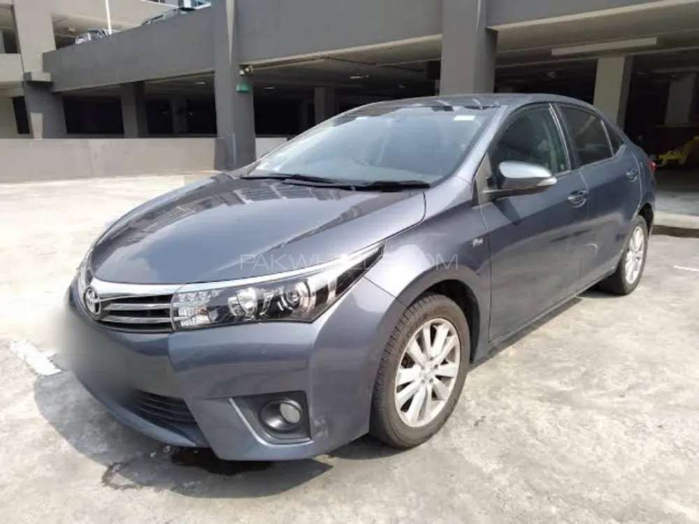 Toyota Corolla 2017 for Sale in Karachi Image-1