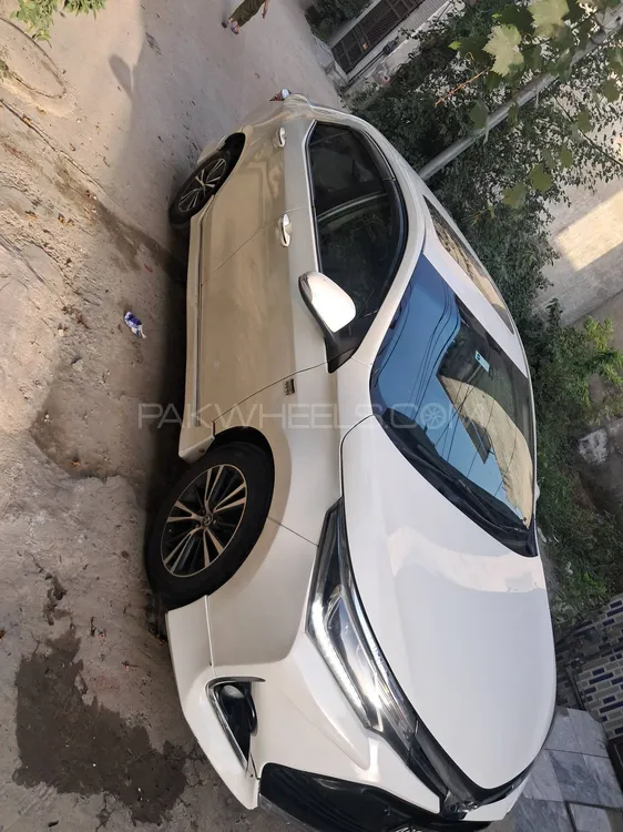 Toyota Corolla 2019 for Sale in Lahore Image-1