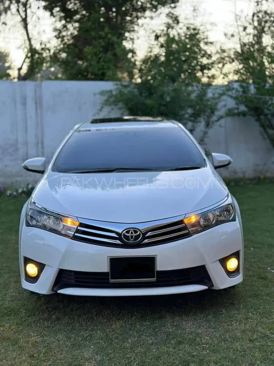 Toyota Corolla 2015 for Sale in Islamabad Image-1