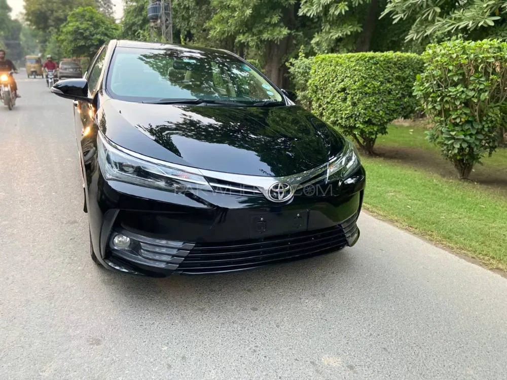 Toyota Corolla 2019 for Sale in Lahore Image-1