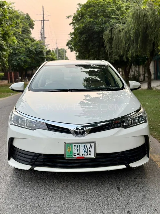 Toyota Corolla 2017 for Sale in Lahore Image-1