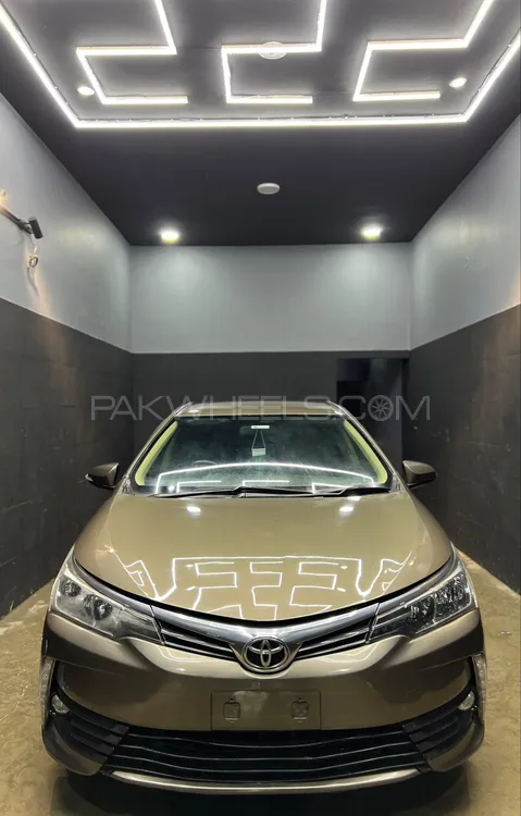 Toyota Corolla 2017 for Sale in Karachi Image-1
