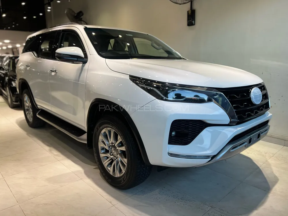 Toyota Fortuner 2022 for Sale in Karachi Image-1