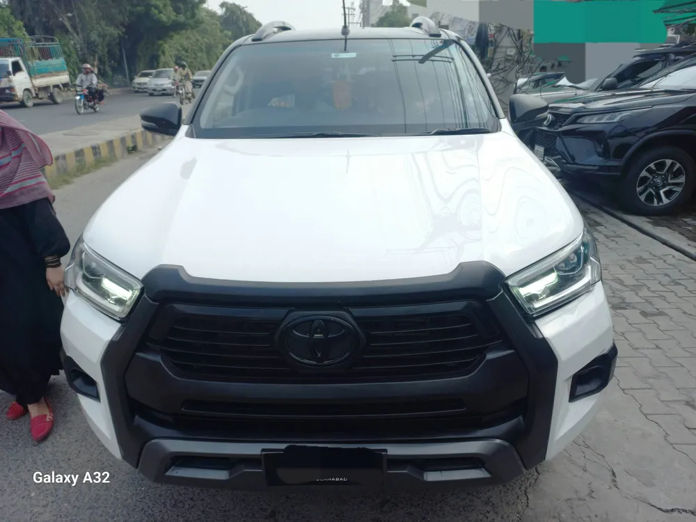 Toyota Hilux 2021 for Sale in Lahore Image-1