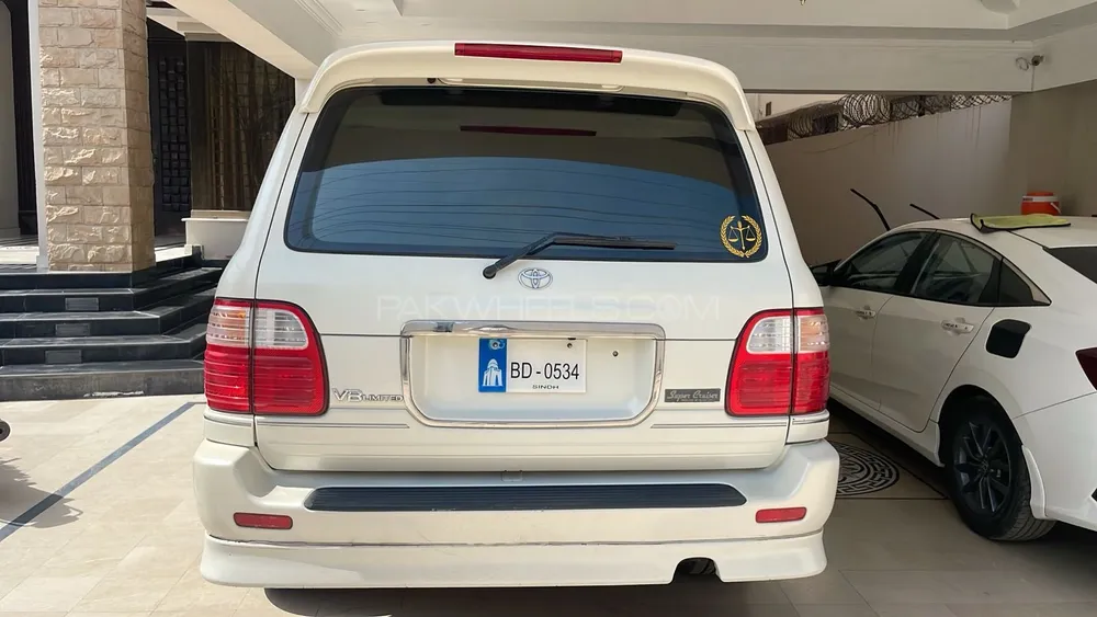 Toyota Land Cruiser 2000 for Sale in Pattoki Image-1