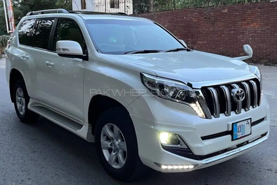 Toyota Prado 2016 for Sale in Islamabad Image-1