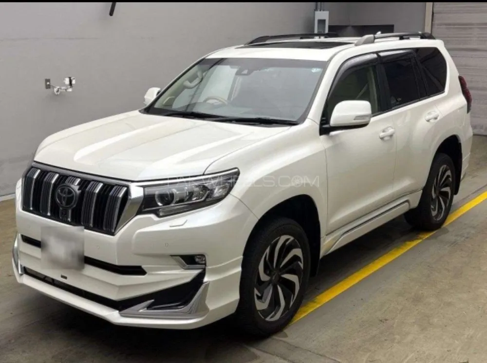 Toyota Prado 2021 for Sale in Karachi Image-1