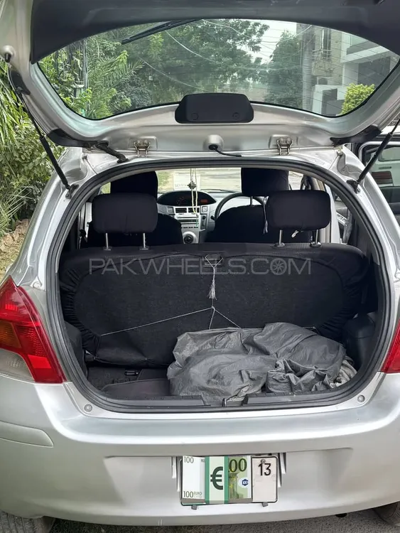 Toyota Vitz 2013 for Sale in Lahore Image-1