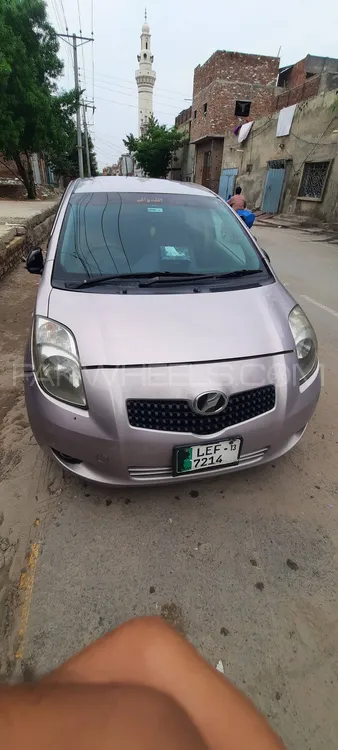 Toyota Vitz 2013 for Sale in Faisalabad Image-1