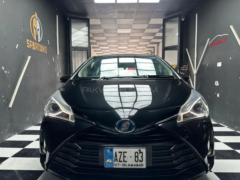 Toyota Vitz 2017 for Sale in Islamabad Image-1