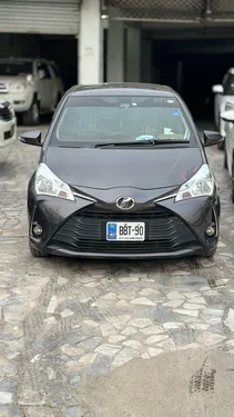 Toyota Vitz F Safety 1.0 2019