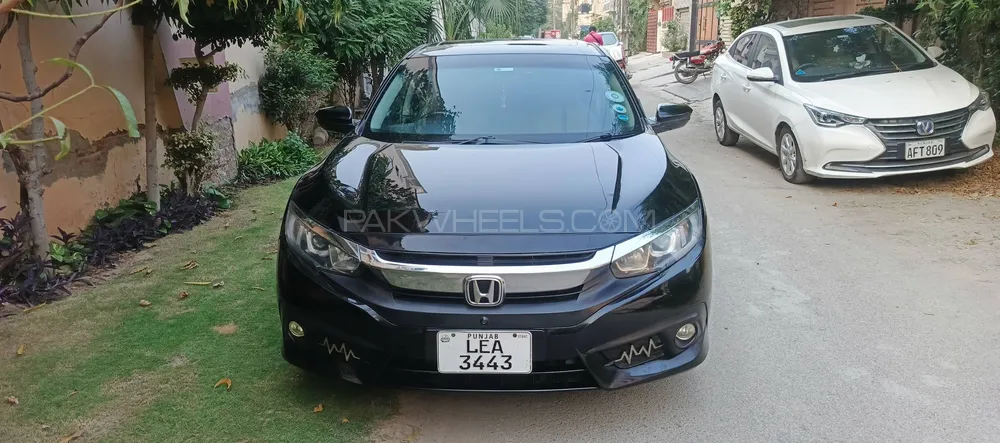 Honda Civic 2017 for Sale in Lahore Image-1