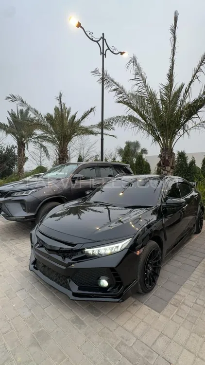 Honda Civic 2018 for Sale in Faisalabad Image-1
