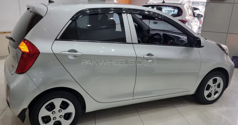 KIA Picanto 2021 for Sale in Peshawar KIA Picanto 2021 for Sale in Peshawar Image-9