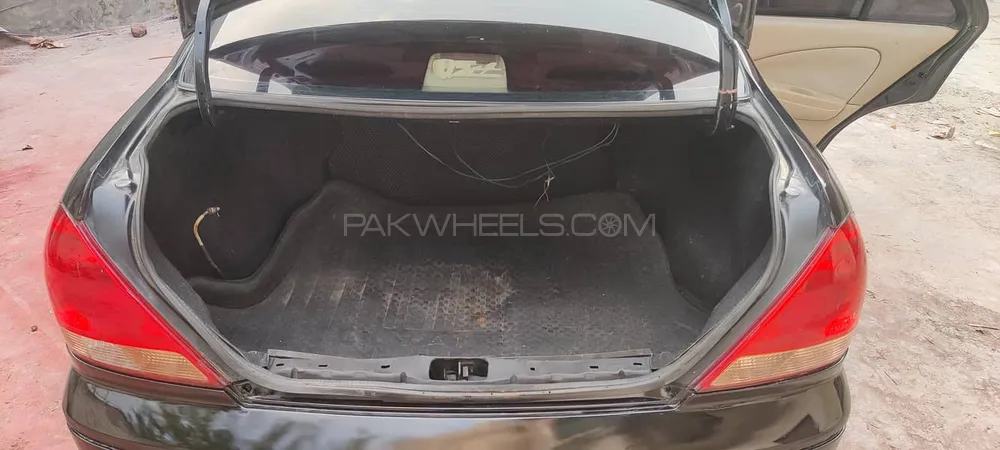 Nissan Sunny 2005 for Sale in Lahore Image-1