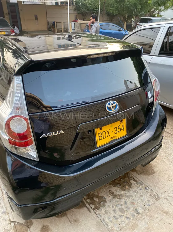 Toyota Aqua 2012 for Sale in Karachi Image-1