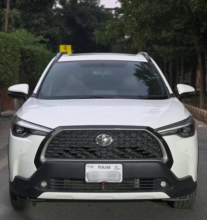 Toyota Corolla Cross 2024 for Sale in Lahore Image-1