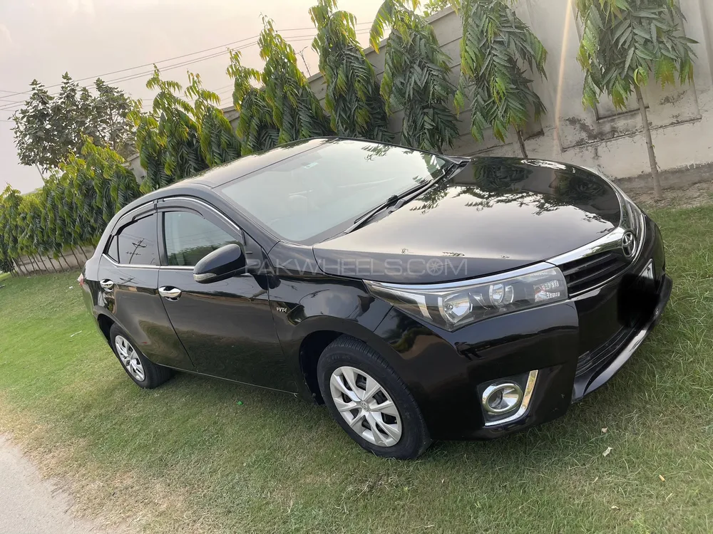 Toyota Corolla 2016 for Sale in Lahore Image-1