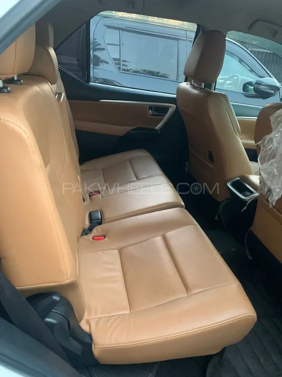 Toyota Fortuner 2020 for Sale in Lahore Toyota Fortuner 2020 for Sale in Lahore Image-6