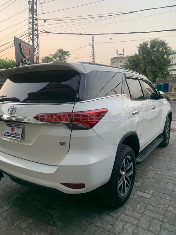 Toyota Fortuner 2020 for Sale in Lahore Toyota Fortuner 2020 for Sale in Lahore Image-3