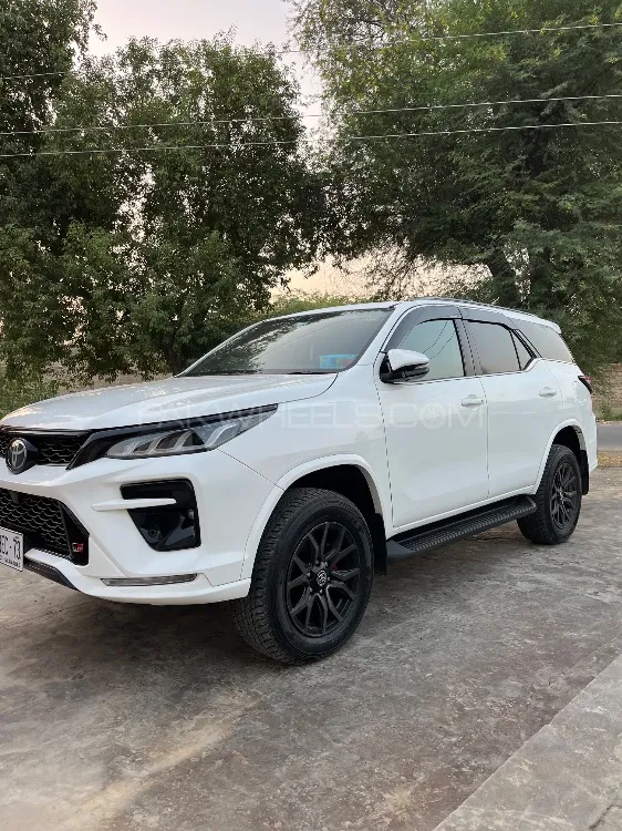 Toyota Fortuner 2024 for Sale in Islamabad Image-1
