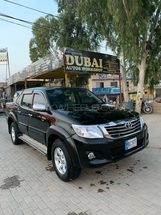 Toyota Hilux 2006 for Sale in Islamabad Image-1