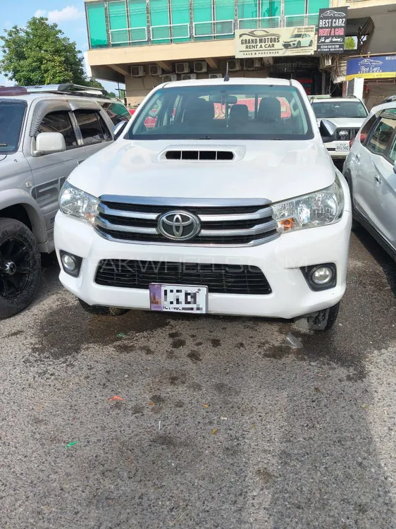 Toyota Hilux 2017 for Sale in Islamabad Image-1