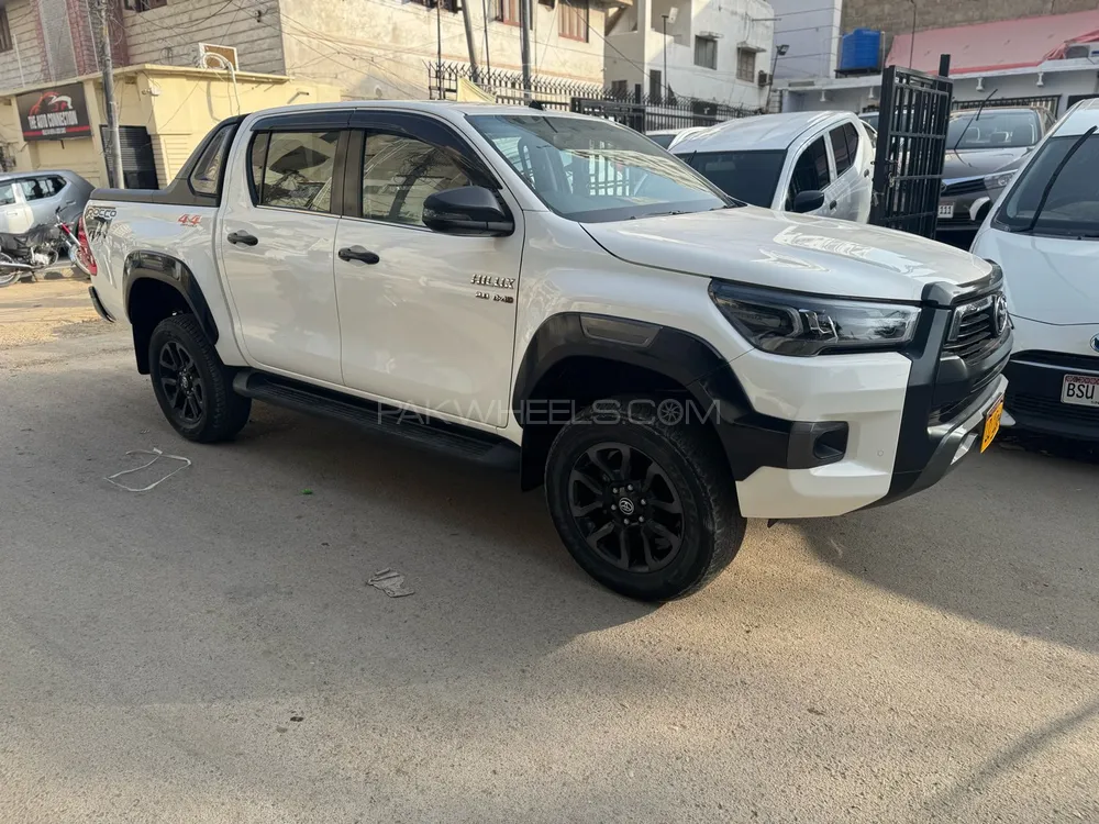Toyota Hilux 2022 for Sale in Karachi Image-1