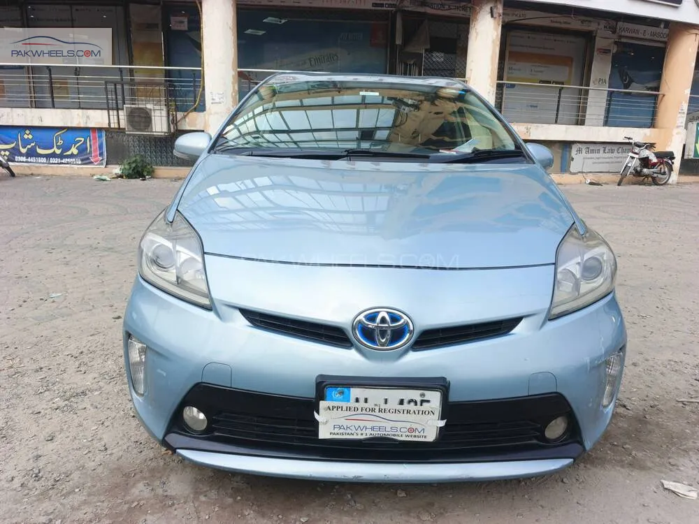ٹویوٹا پریوس 2015 for Sale in لاہور Image-1