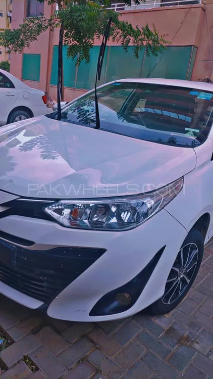 Toyota Yaris Sedan 2021 for Sale in Karachi Image-1