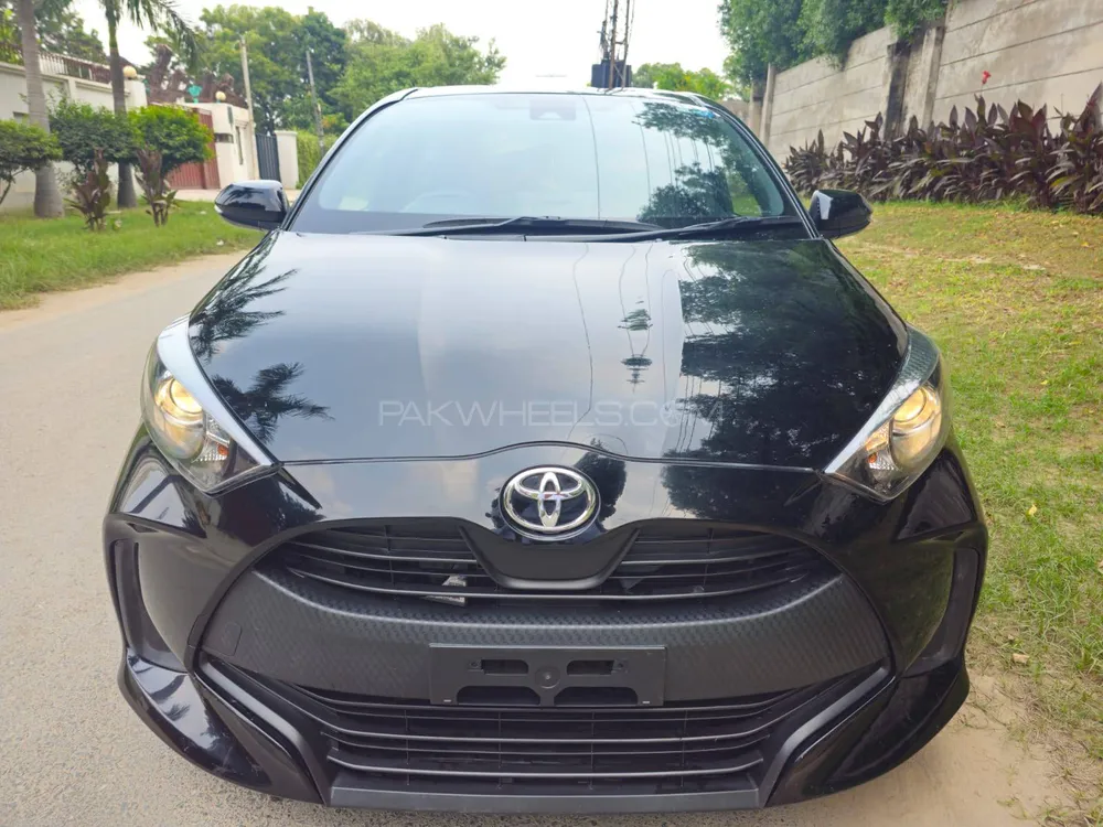 Toyota Yaris Hatchback 2021 for Sale in Lahore Image-1