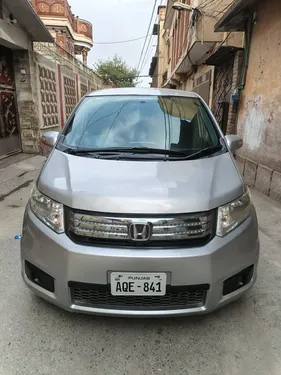 Honda Spike 2012