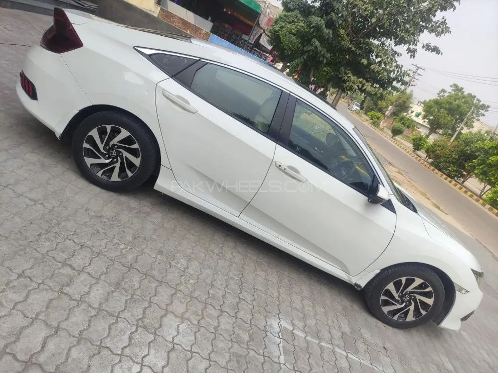 Honda Civic 2018 for Sale in Lahore Image-1