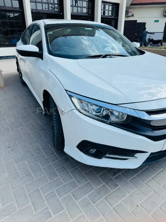 Honda Civic 2018 for Sale in Hyderabad Image-1