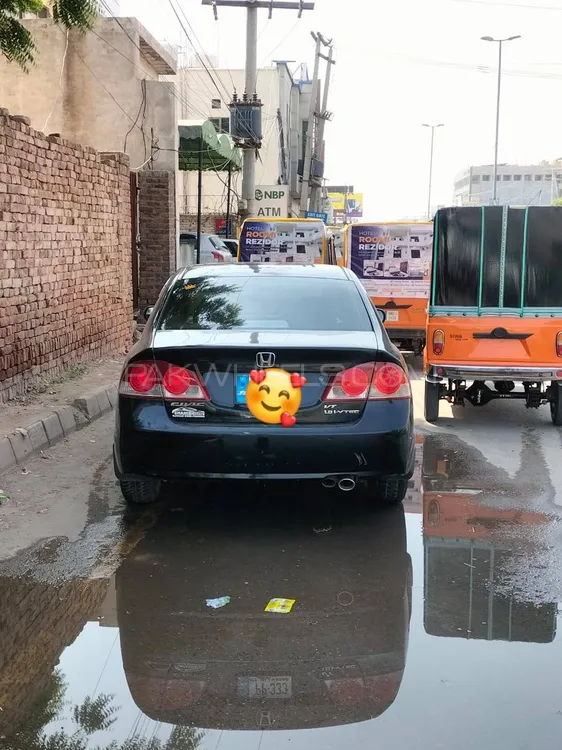 Honda Civic 2009 for Sale in Multan Image-1