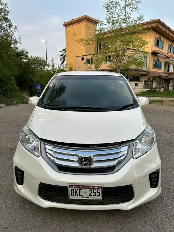 Honda Freed 2012 for Sale in Karachi Image-1