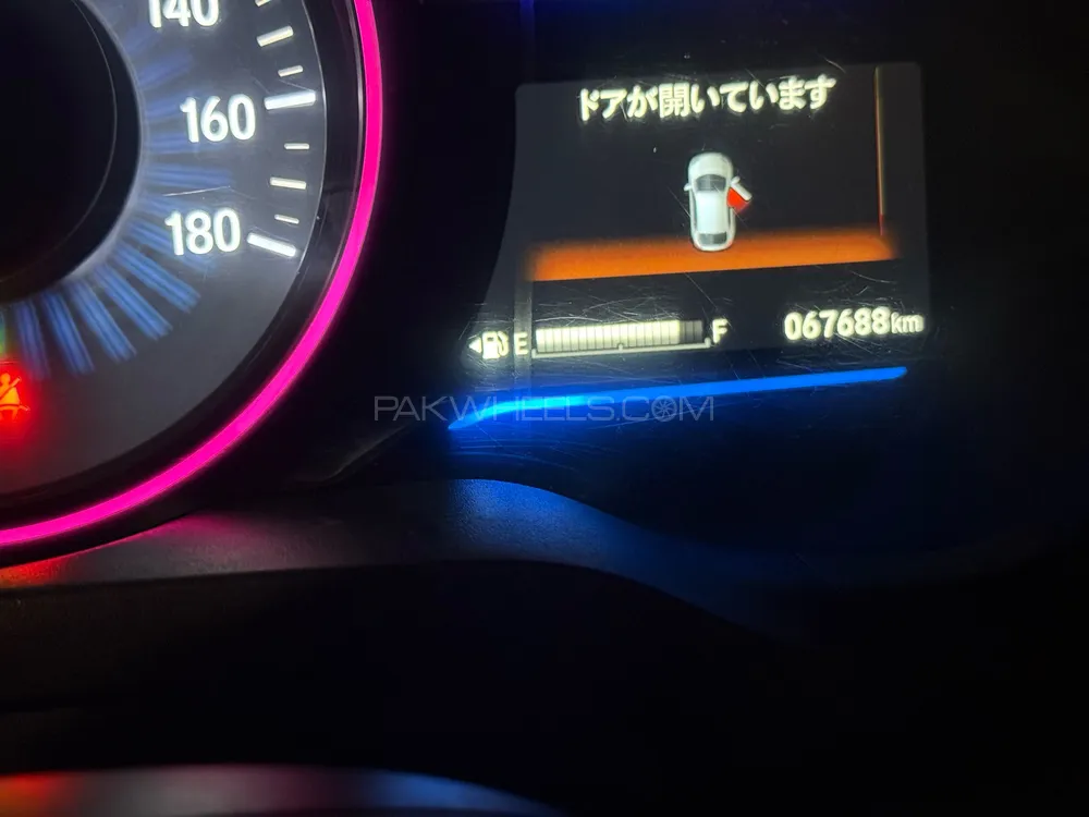 Honda Vezel 2015 for Sale in Lahore Image-1